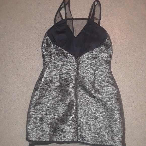 Tobi - Picture 2 of 5